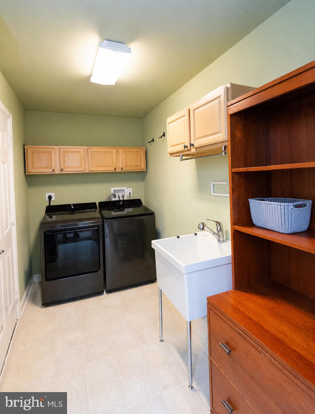 119 REGULATOR DRIVE N