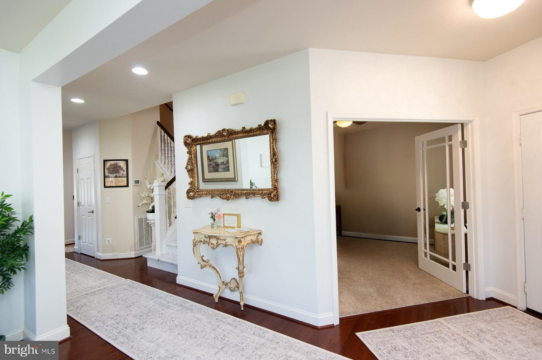 119 REGULATOR DRIVE N
