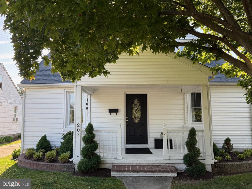 207 CRUSADER ROAD