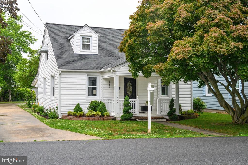 207 CRUSADER ROAD