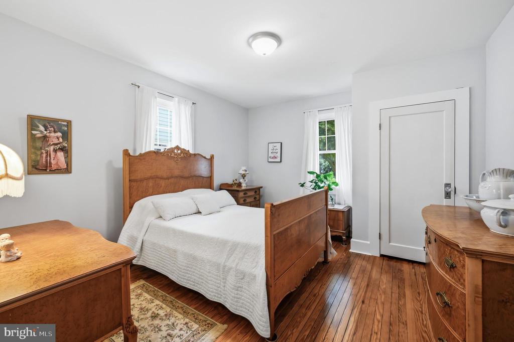 207 CRUSADER ROAD