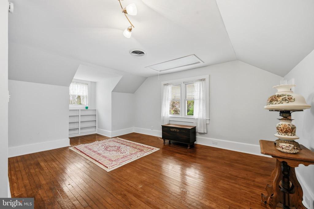 207 CRUSADER ROAD