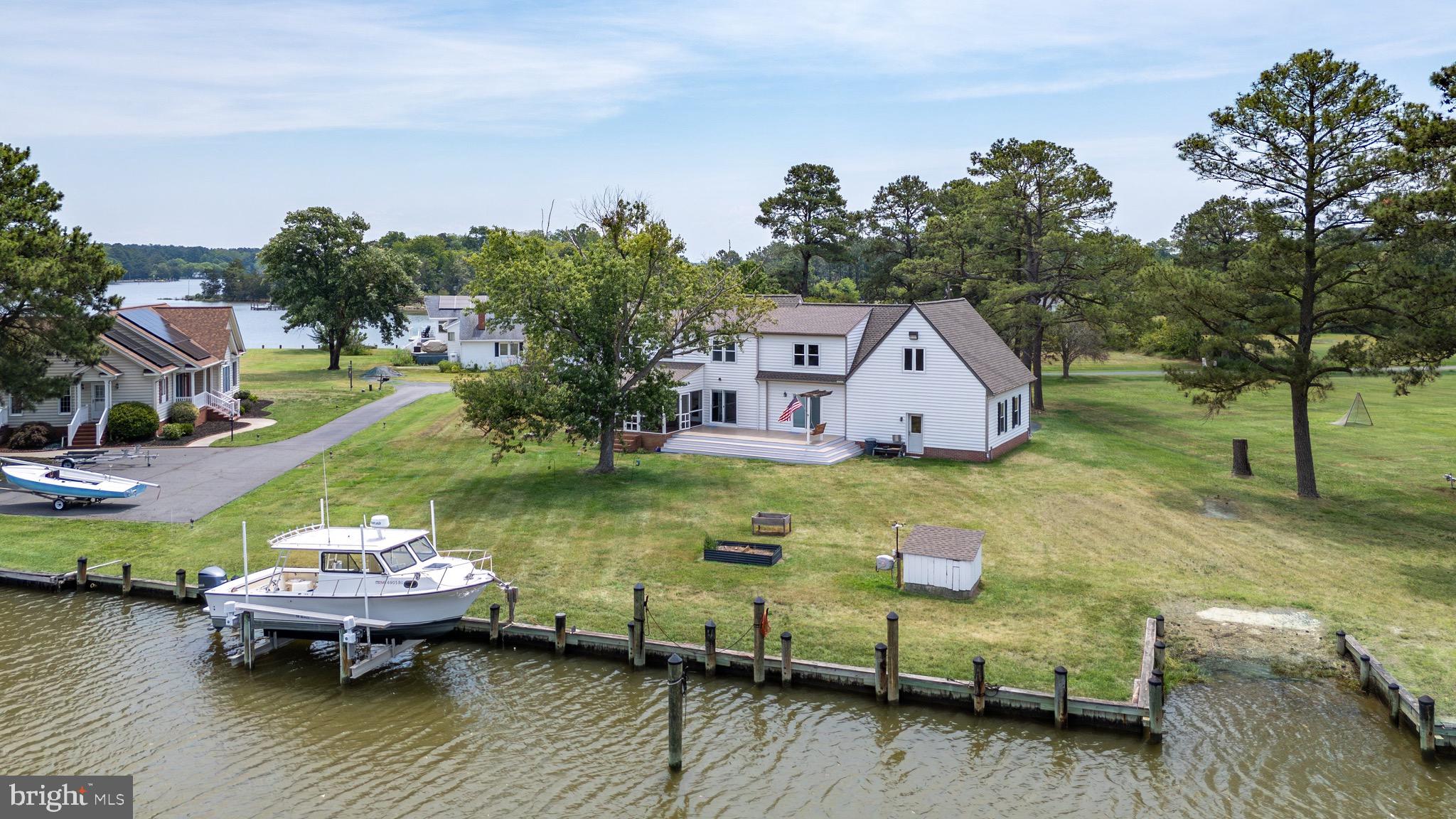 4712 STEAMBOAT ROAD