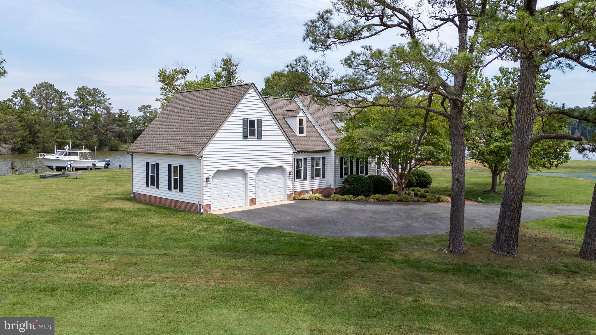 4712 STEAMBOAT ROAD
