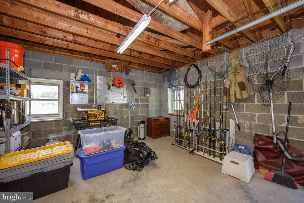 4712 STEAMBOAT ROAD