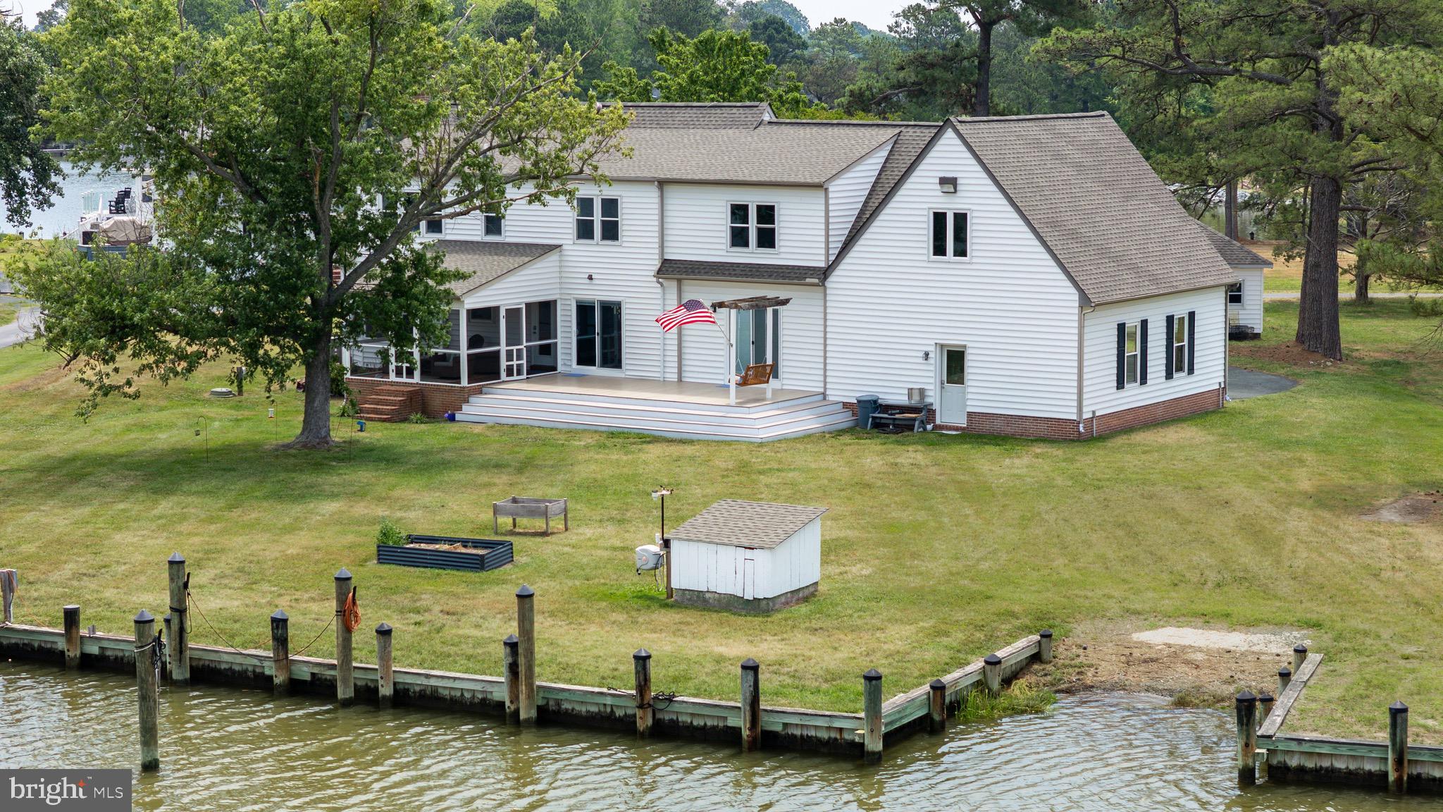 4712 STEAMBOAT ROAD