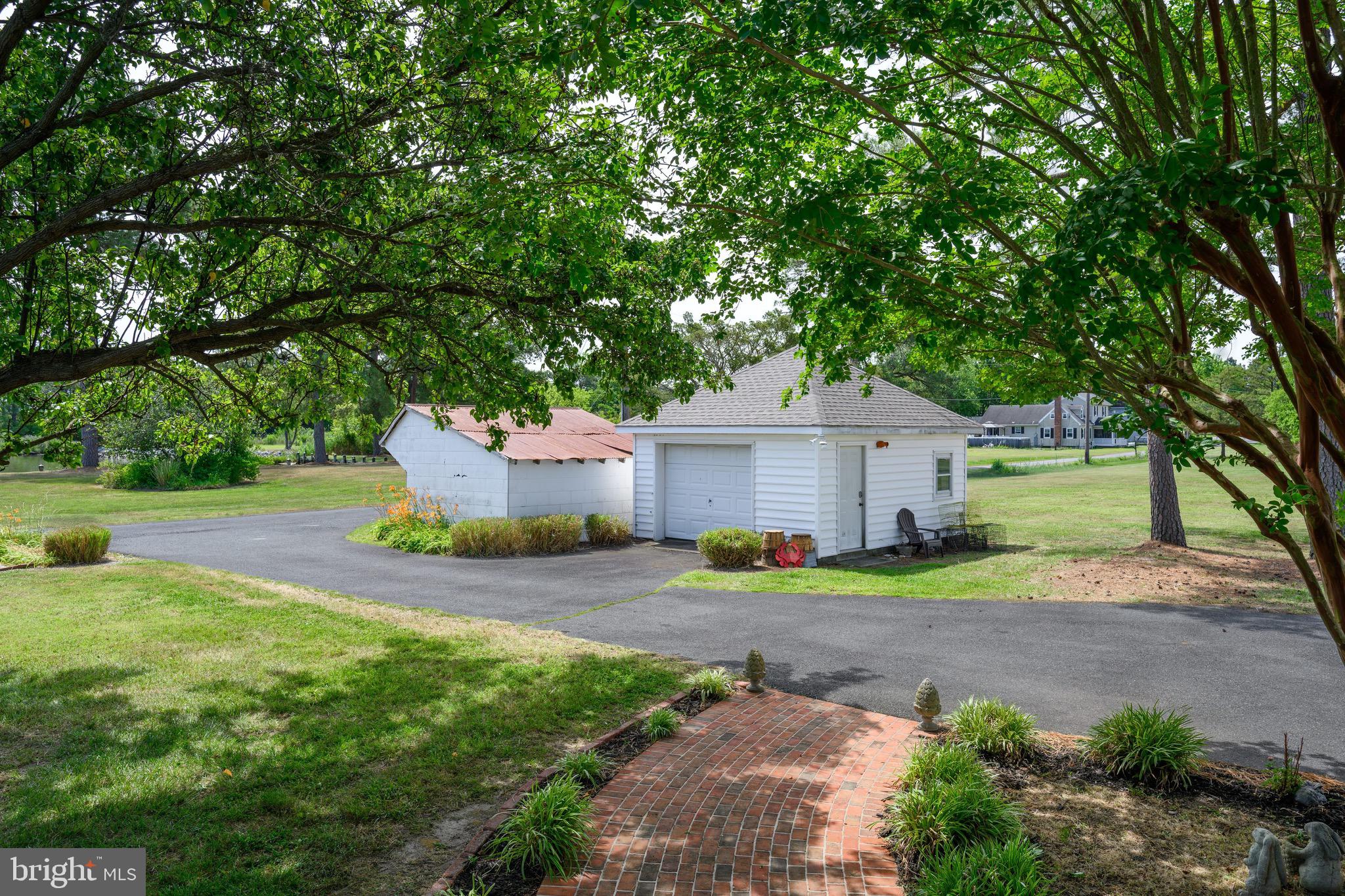 4712 STEAMBOAT ROAD