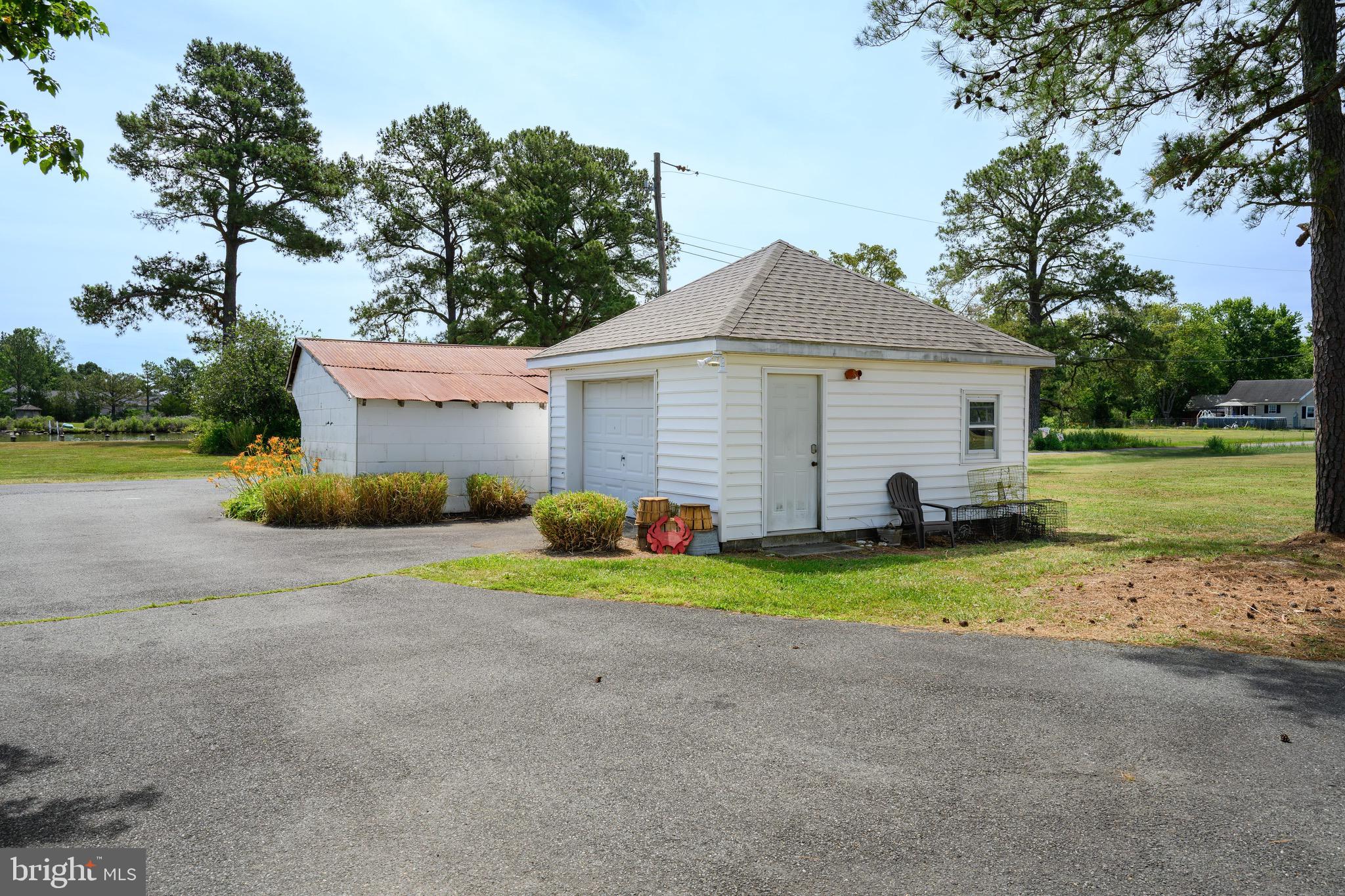 4712 STEAMBOAT ROAD