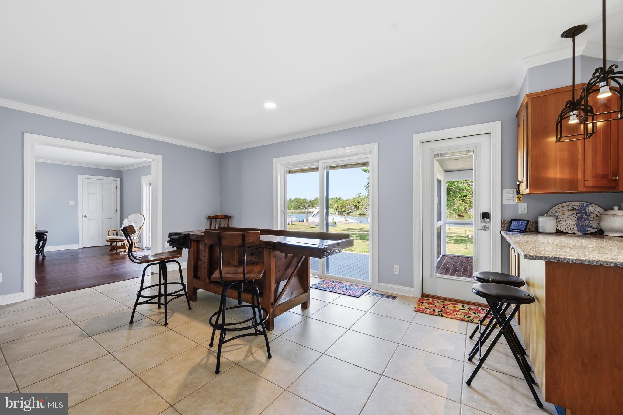 4712 STEAMBOAT ROAD