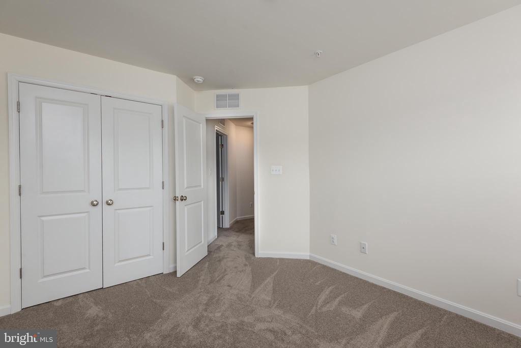 178 REGULATOR DRIVE N