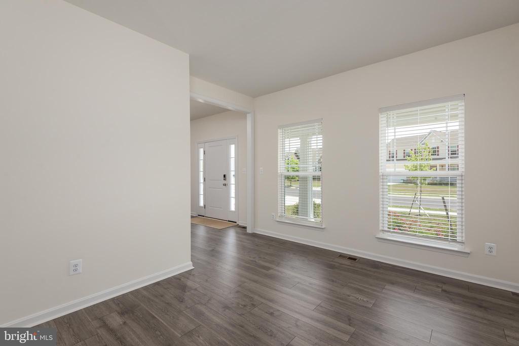 178 REGULATOR DRIVE N