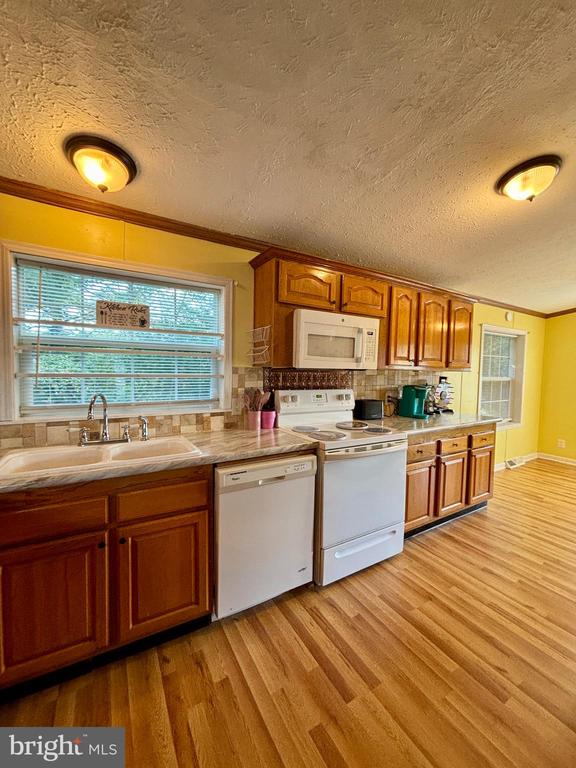 2631 REBECCA LN