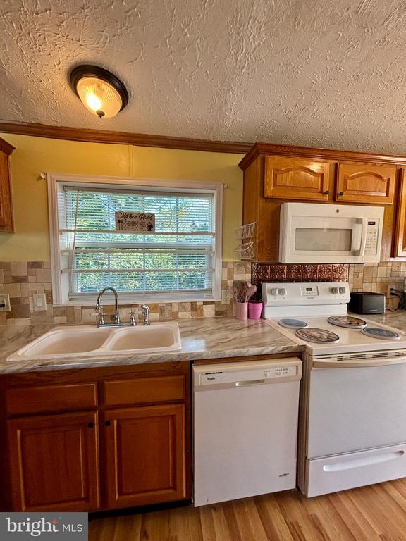 2631 REBECCA LN