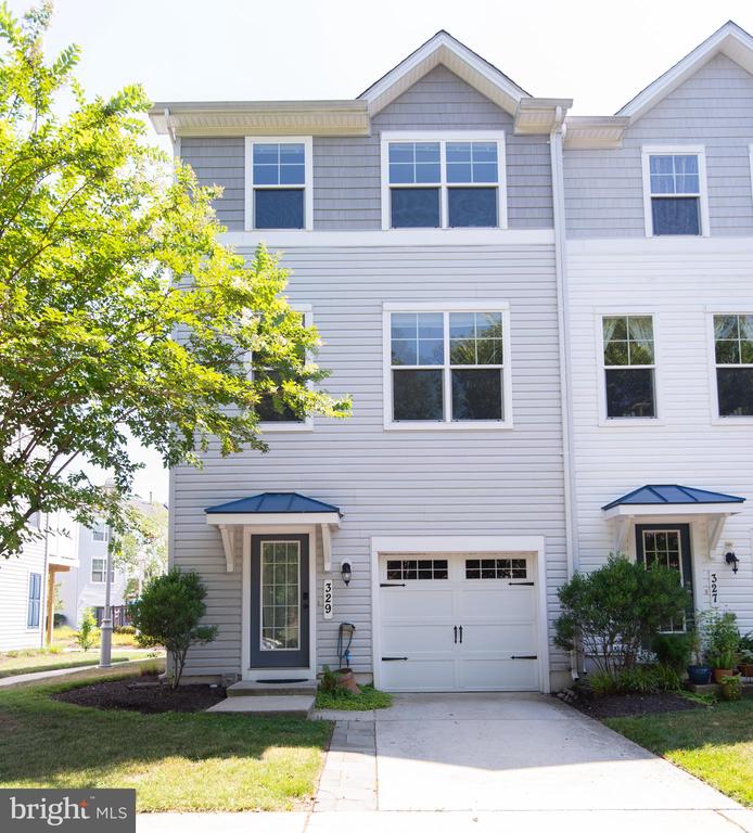 329 SHIPYARD DRIVE Unit: 73