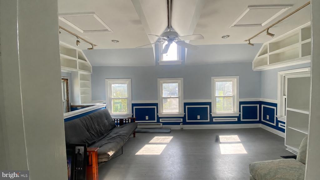2708 HOOPERS ISLAND ROAD