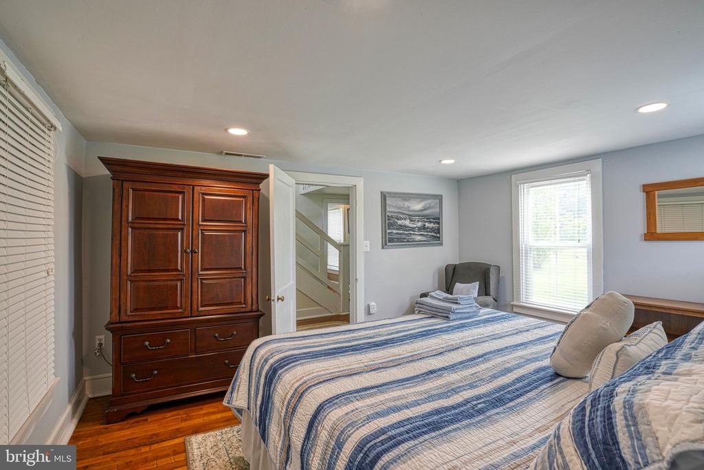 911 SUSQUEHANNA ROAD