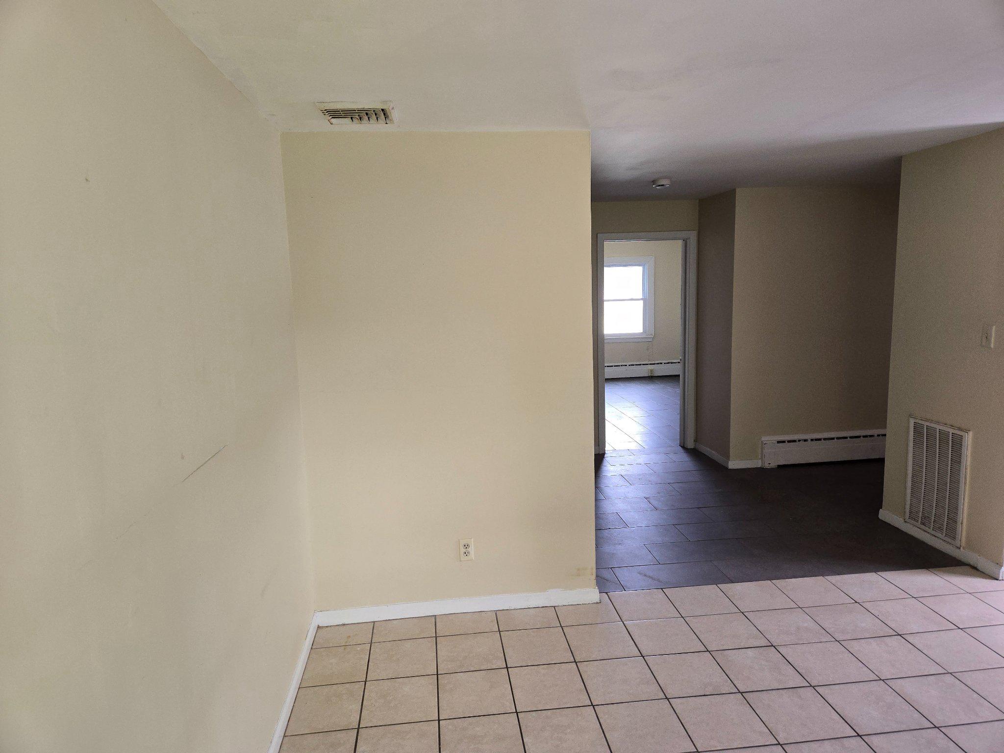 2906 CENTRAL ROAD