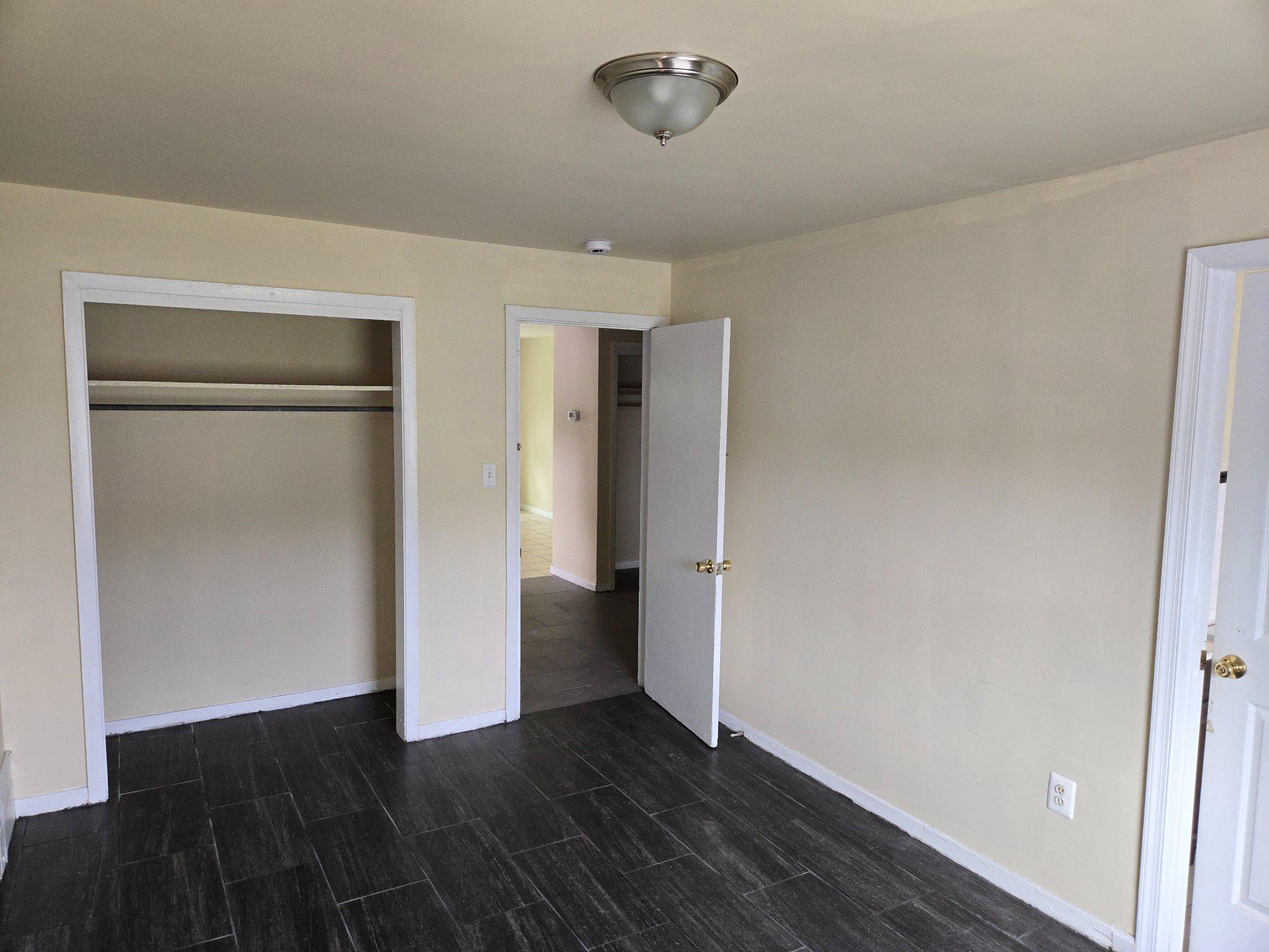 2906 CENTRAL ROAD