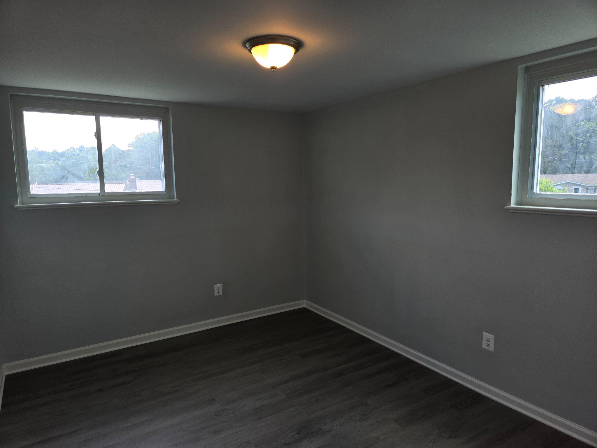 2906 CENTRAL ROAD