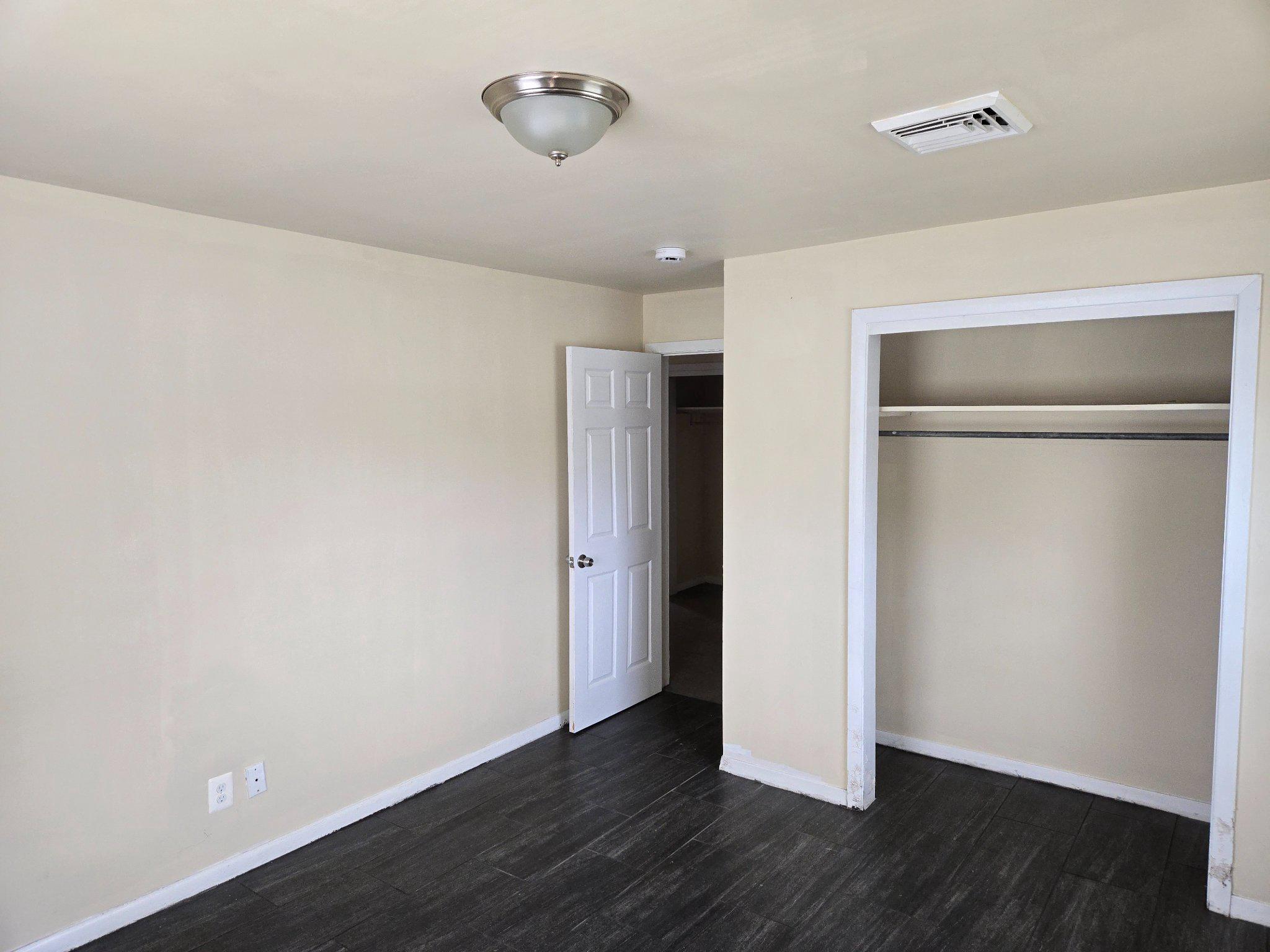 2906 CENTRAL ROAD