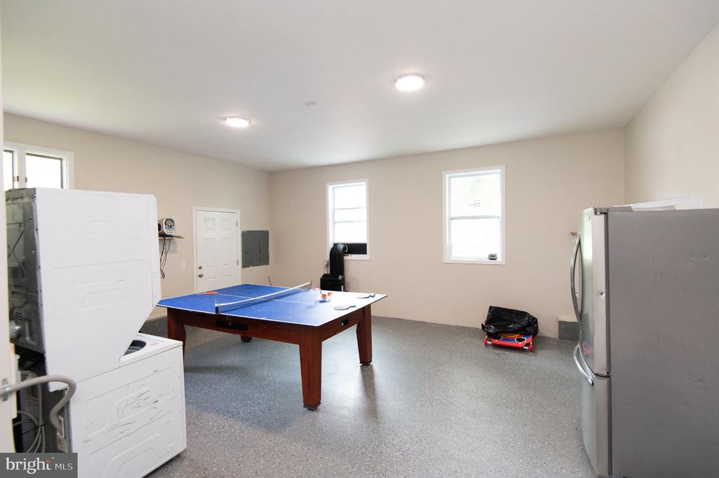 1001 WAGNER POINT ROAD