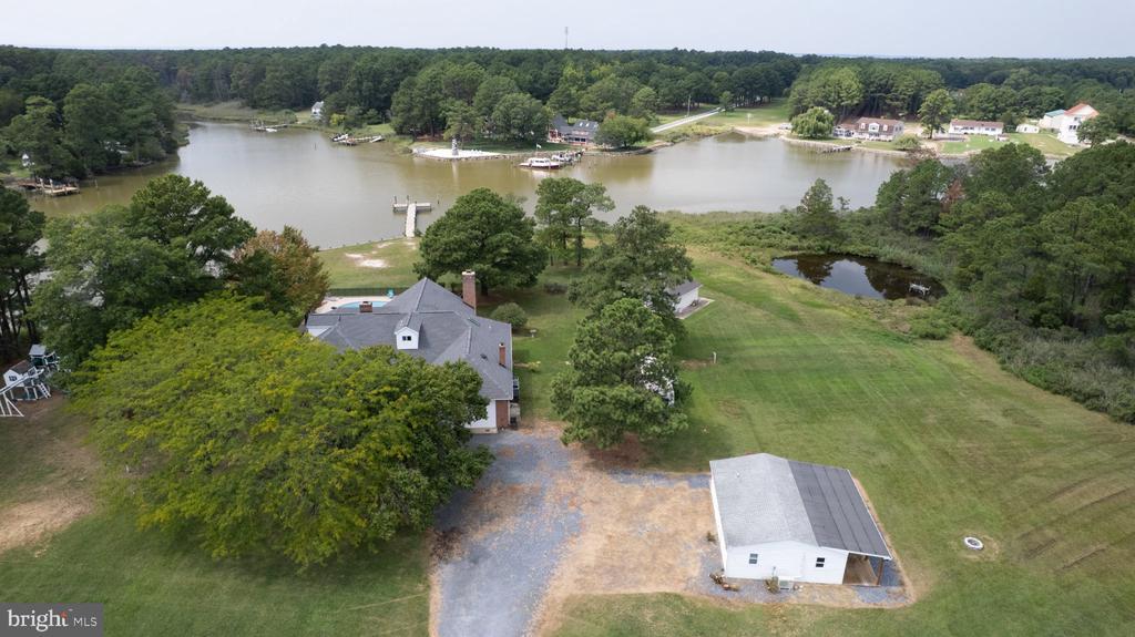1001 WAGNER POINT ROAD
