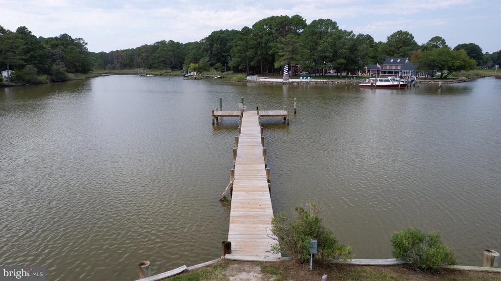 1001 WAGNER POINT ROAD