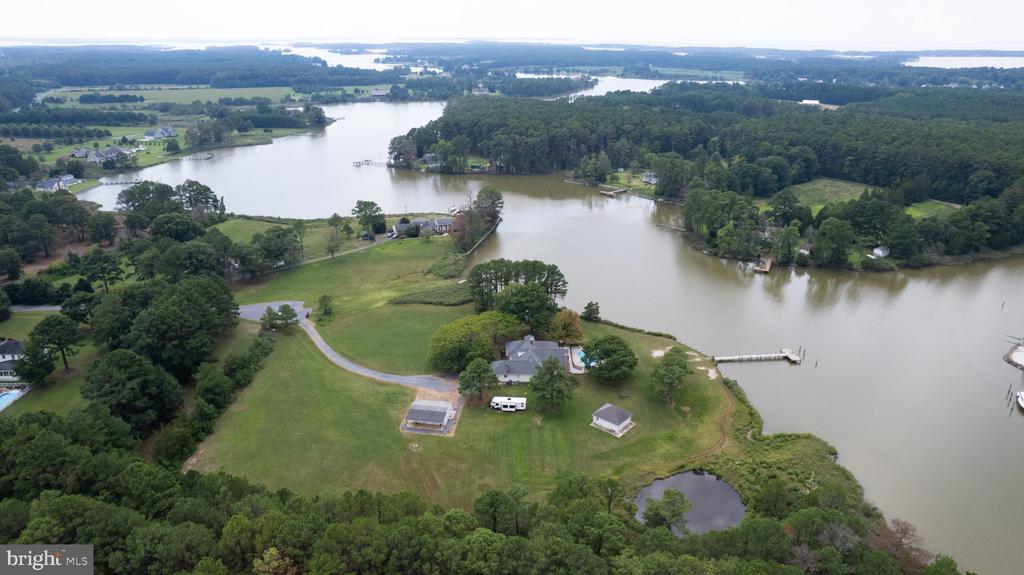 1001 WAGNER POINT ROAD