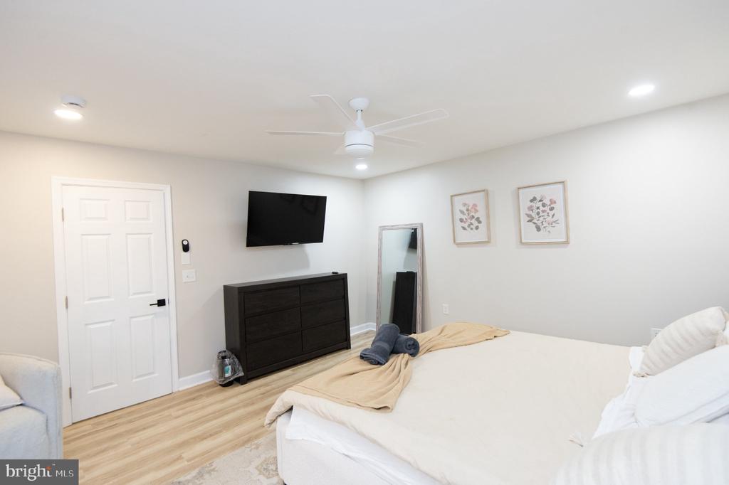 1001 WAGNER POINT ROAD