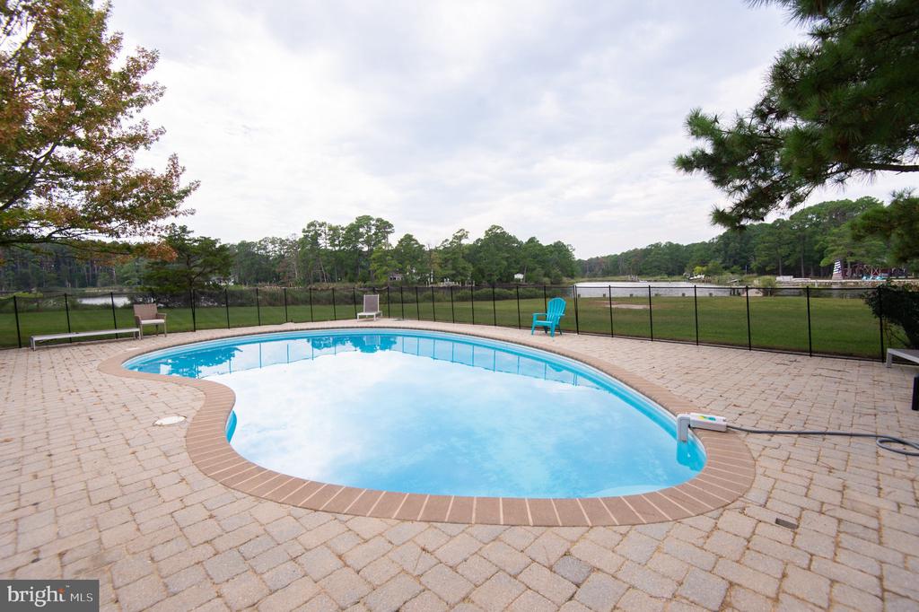 1001 WAGNER POINT ROAD