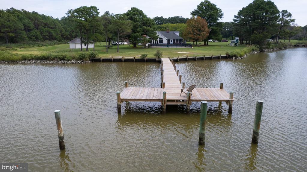 1001 WAGNER POINT ROAD