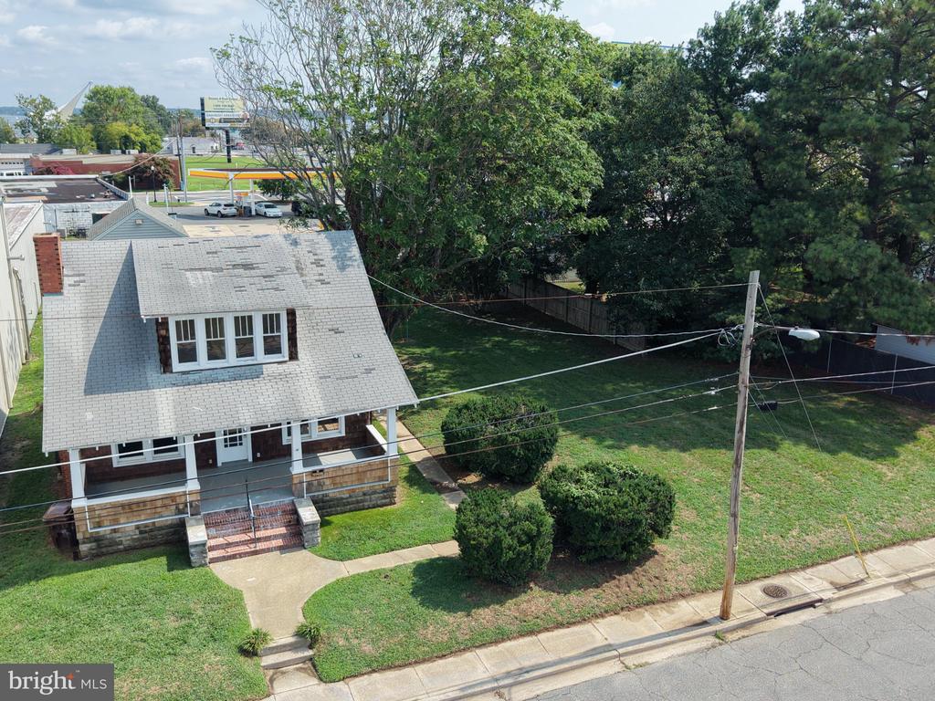 504 HENRY STREET