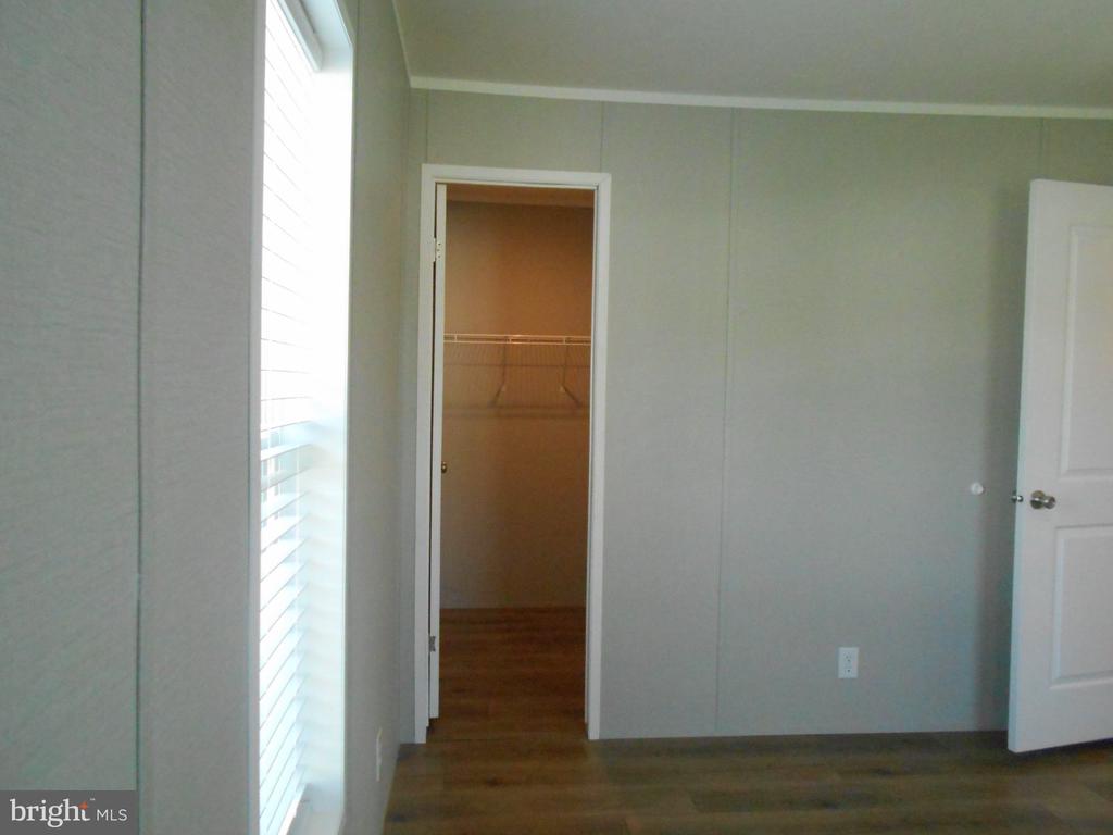 3908 LEE COURT