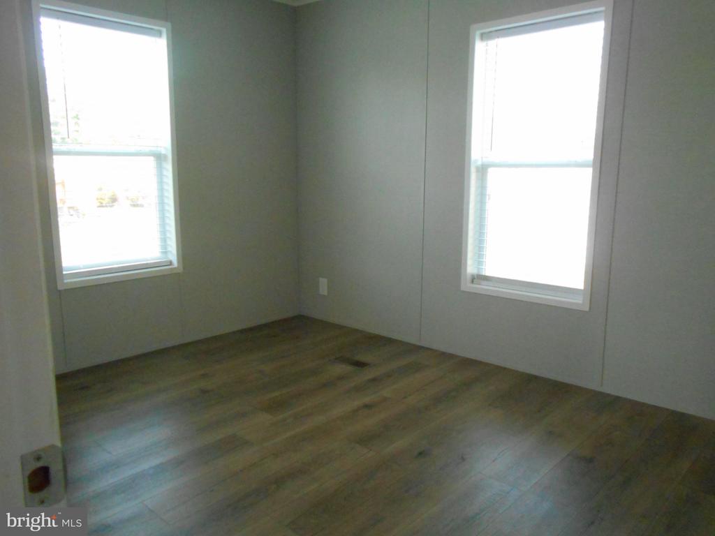 3908 LEE COURT