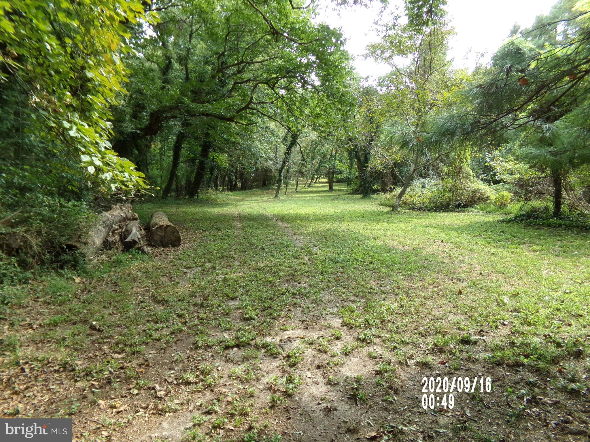 00 Roberts Drive