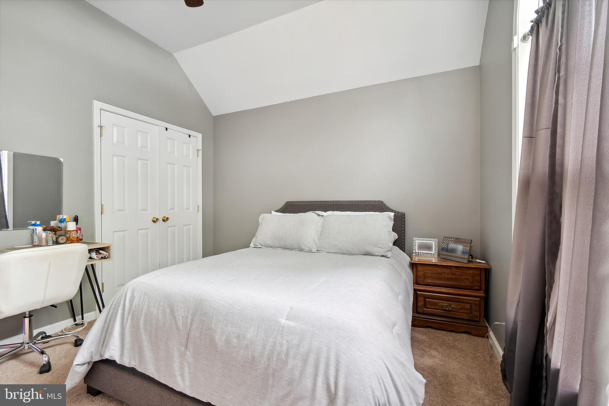 104 Hemlock Ct