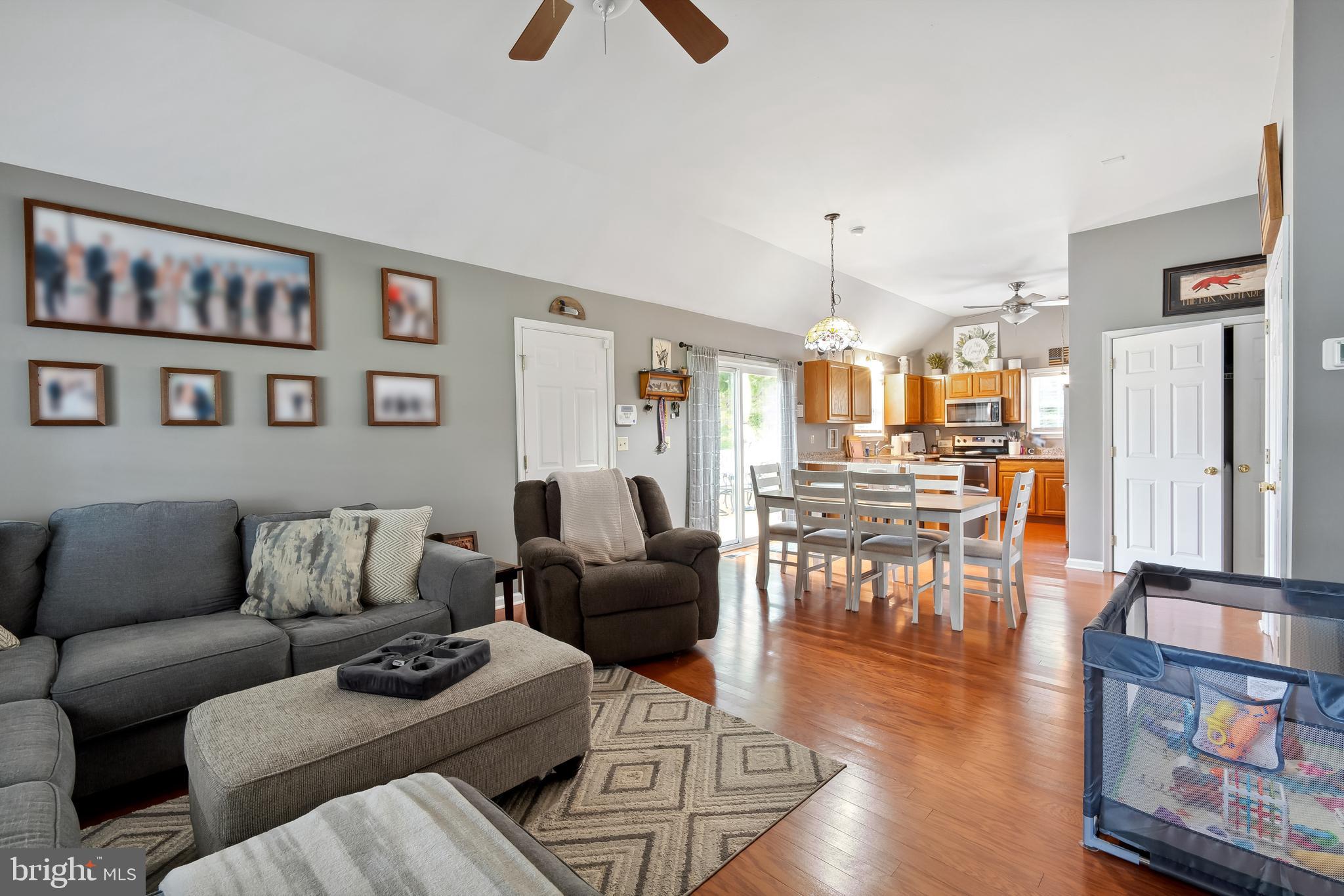 104 Hemlock Ct