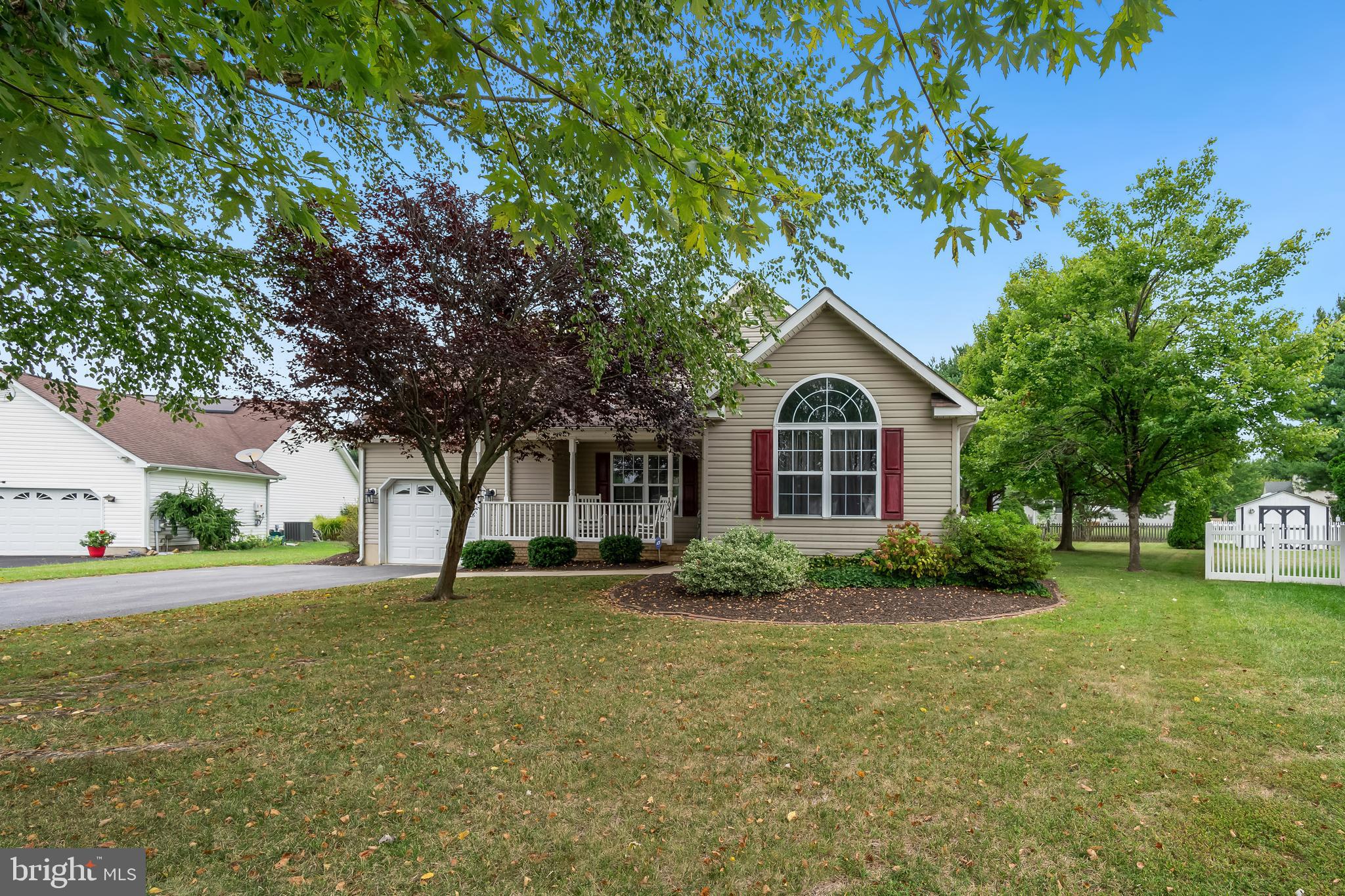 104 Hemlock Ct