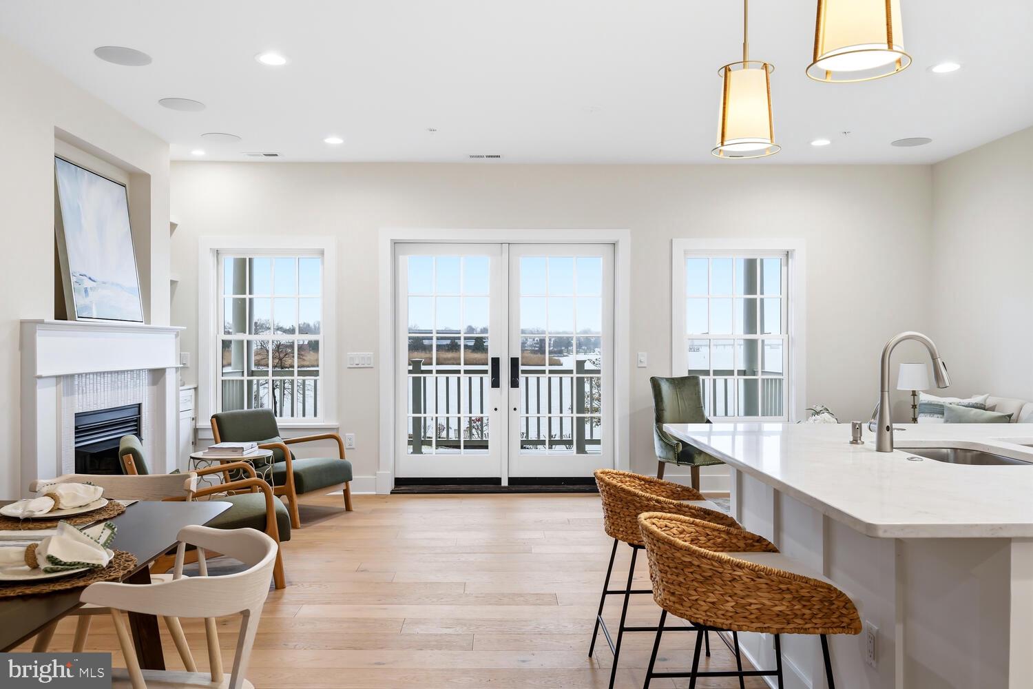 118 LITTLE HARBOR WAY 202