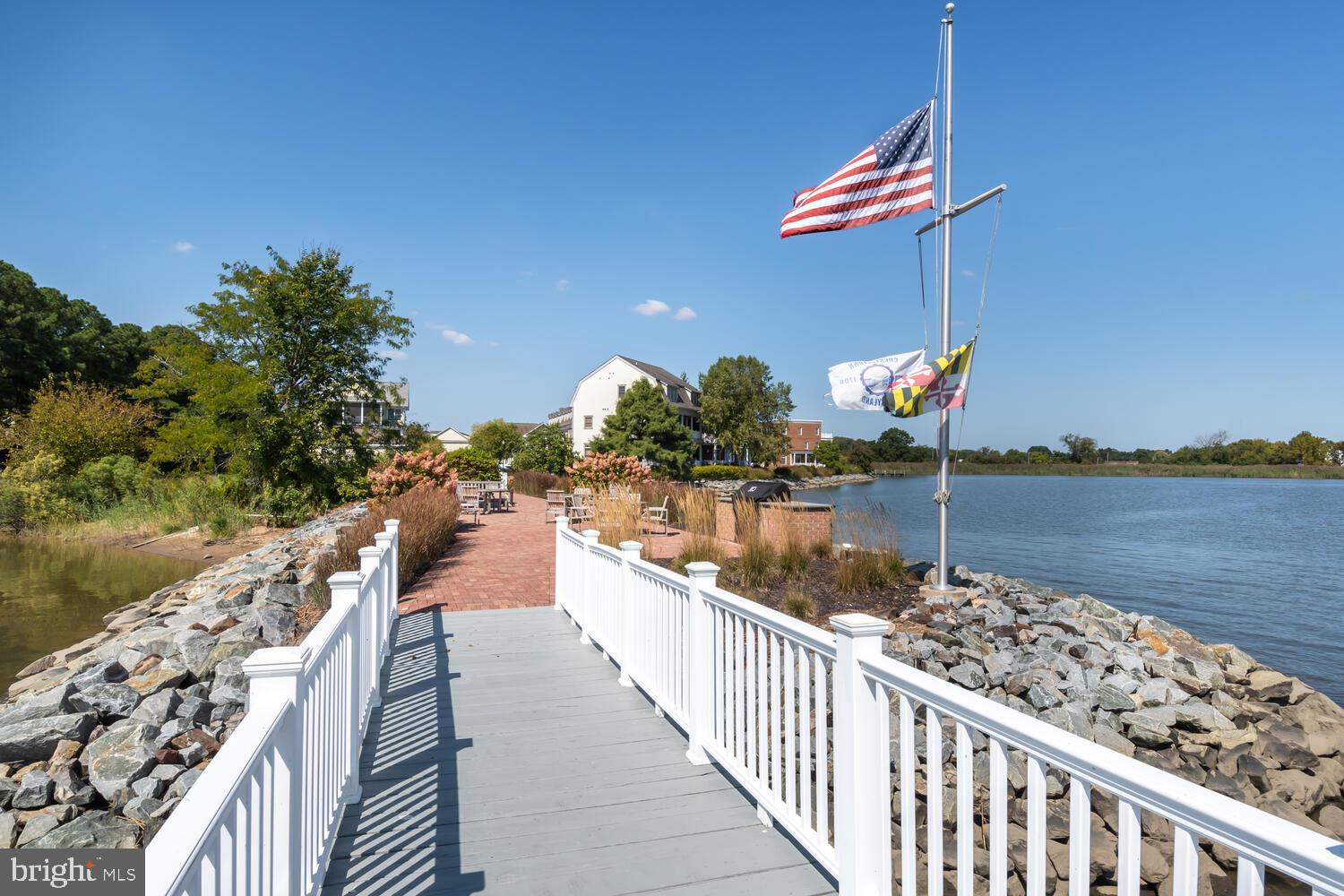 118 LITTLE HARBOR WAY 202