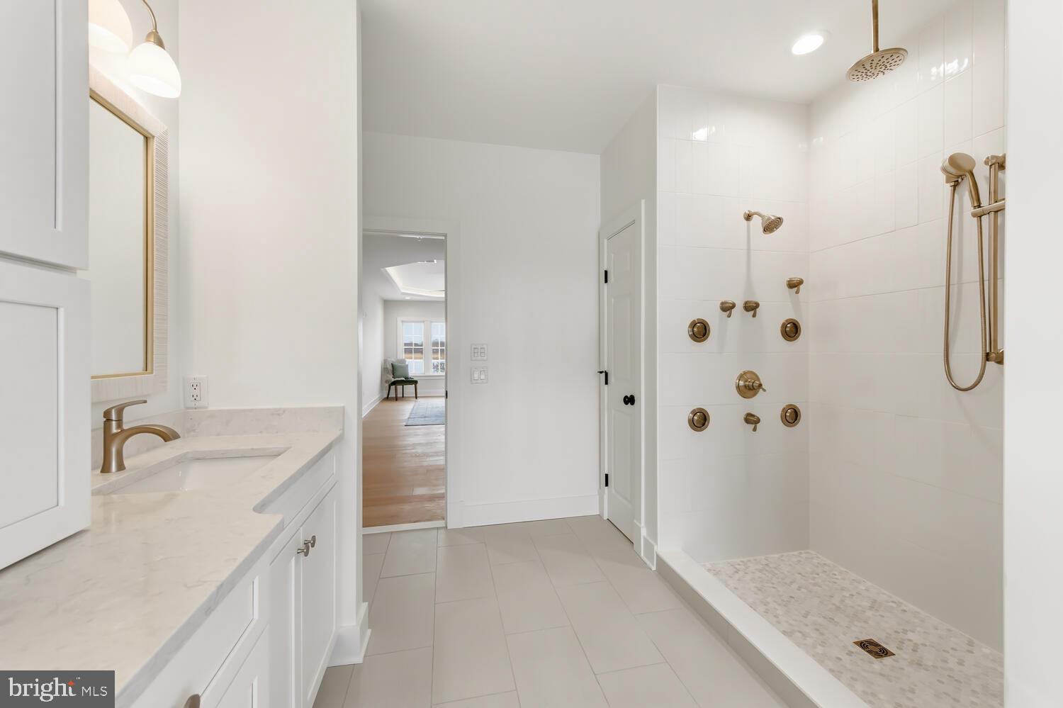 118 LITTLE HARBOR WAY 202