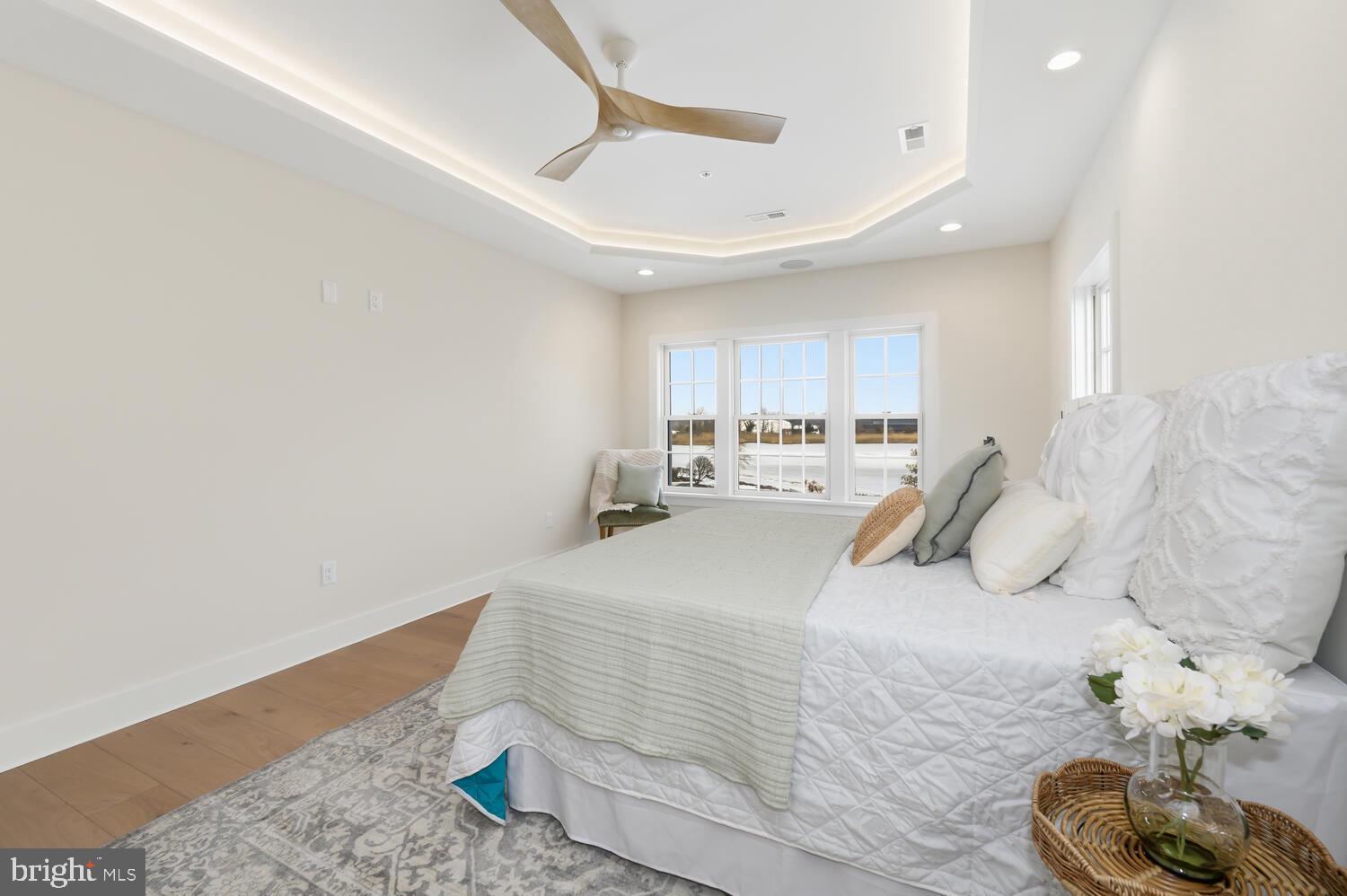 118 LITTLE HARBOR WAY 202