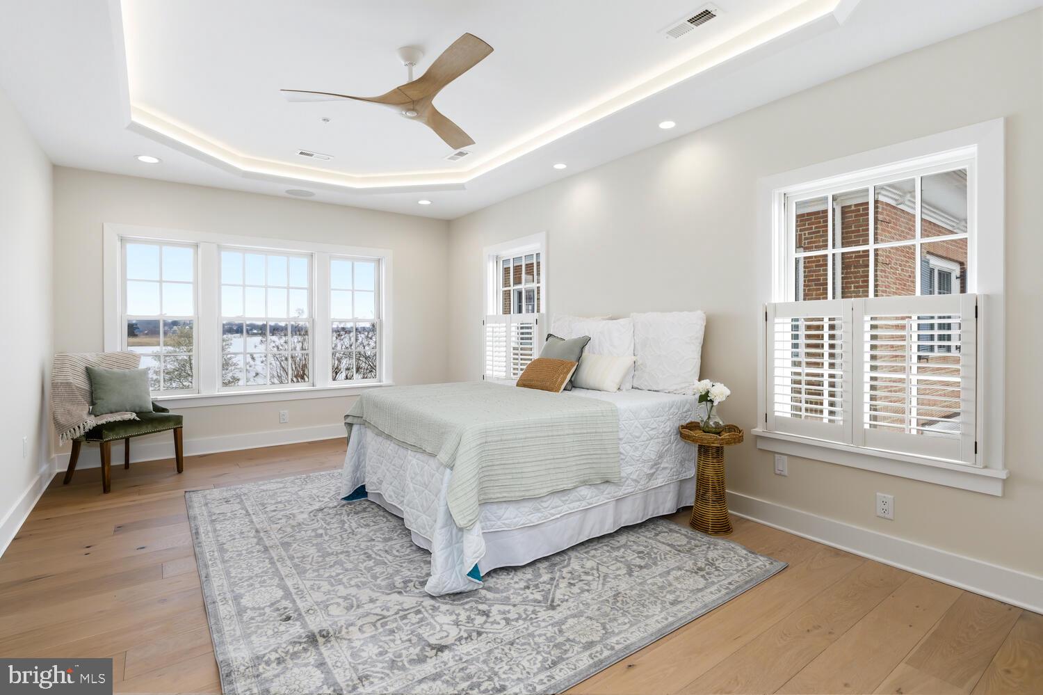 118 LITTLE HARBOR WAY 202