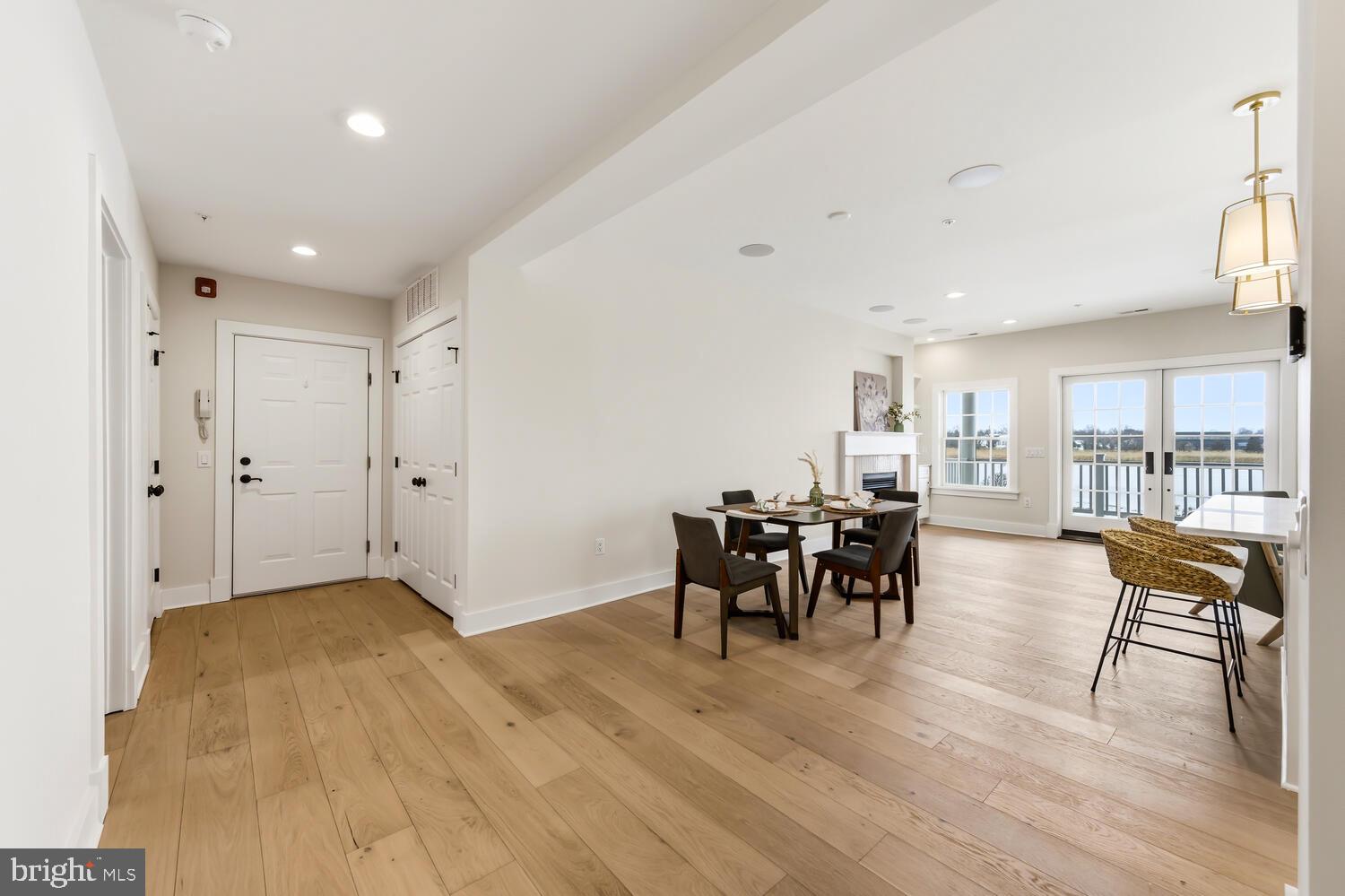 118 LITTLE HARBOR WAY 202