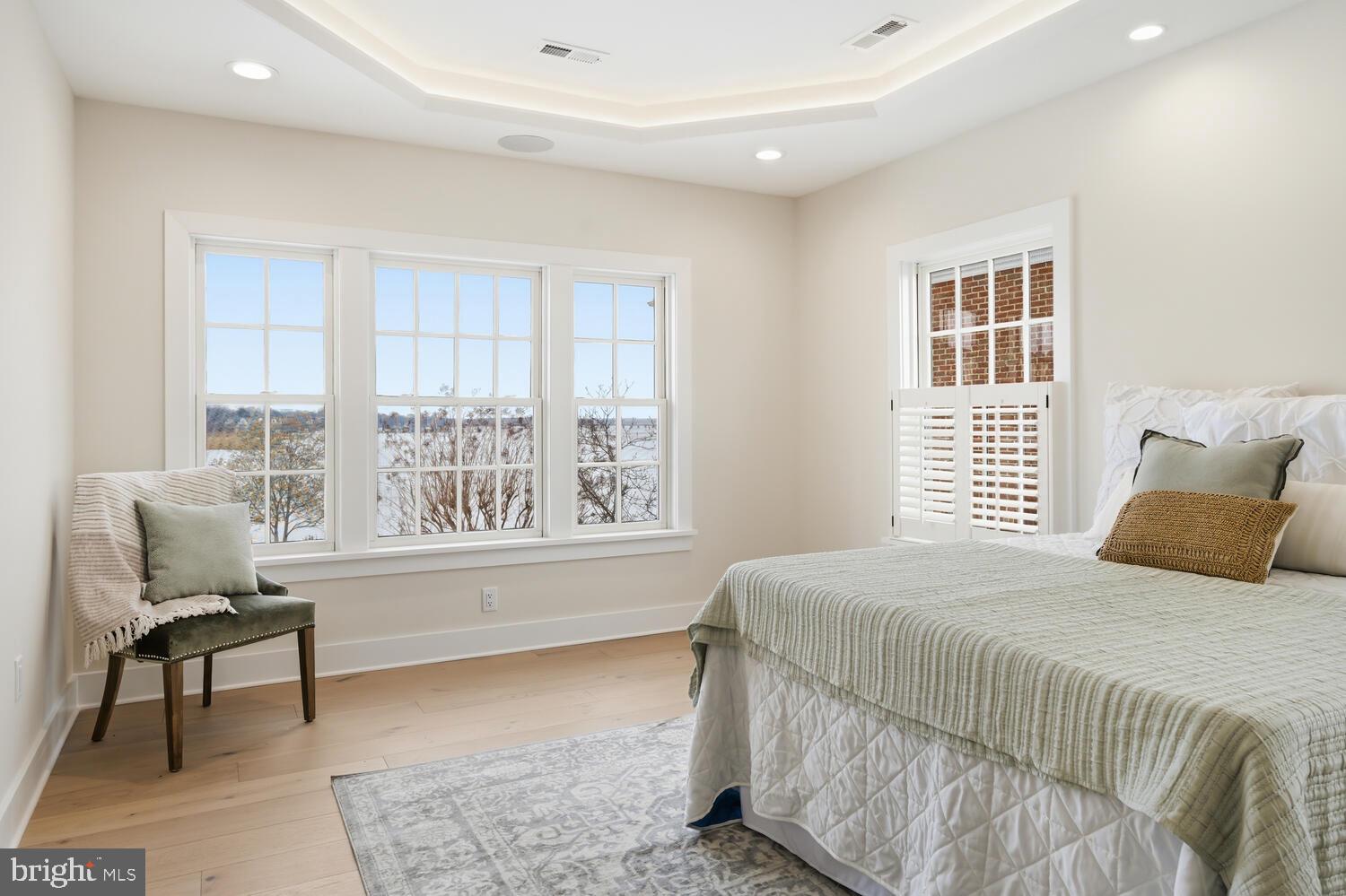 118 LITTLE HARBOR WAY 202