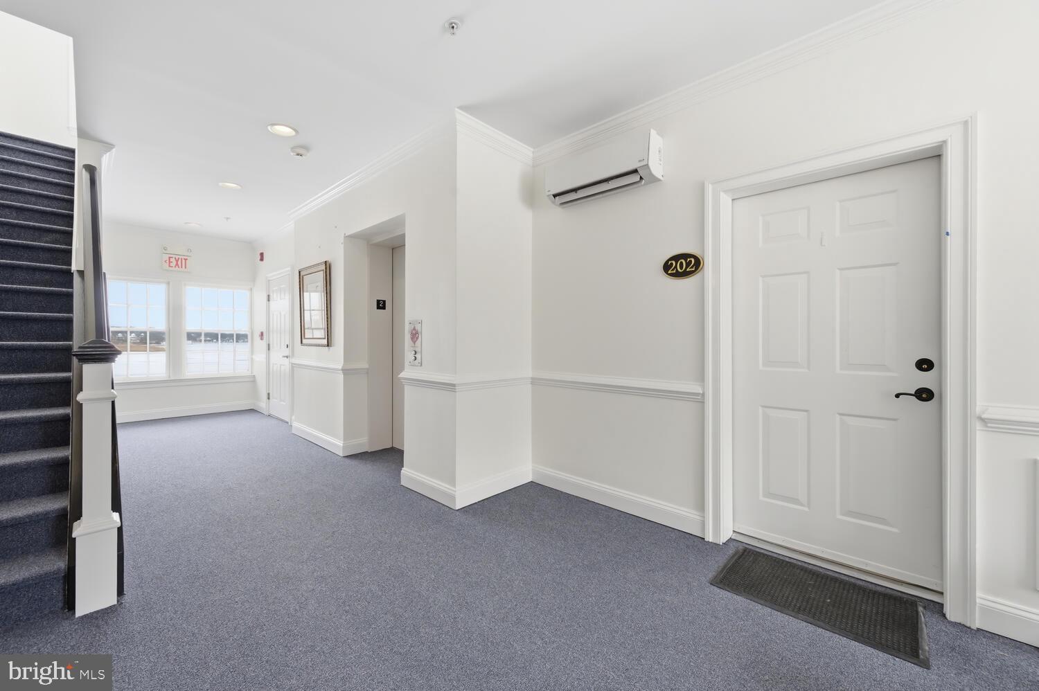 118 LITTLE HARBOR WAY 202