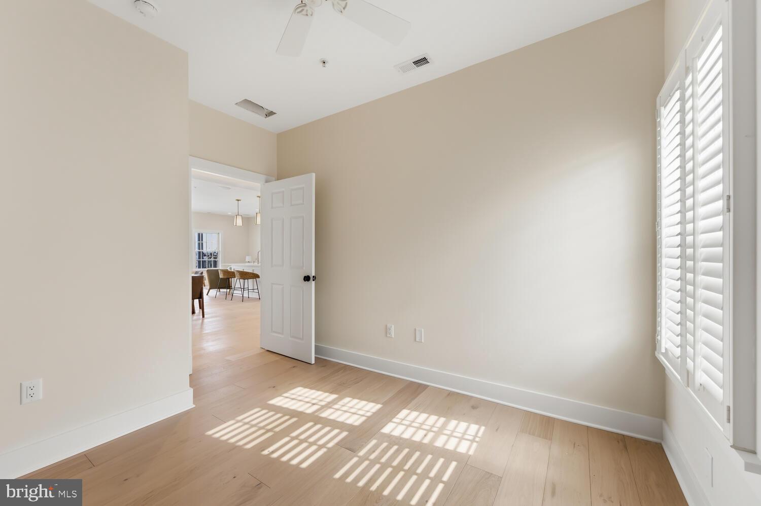 118 LITTLE HARBOR WAY 202