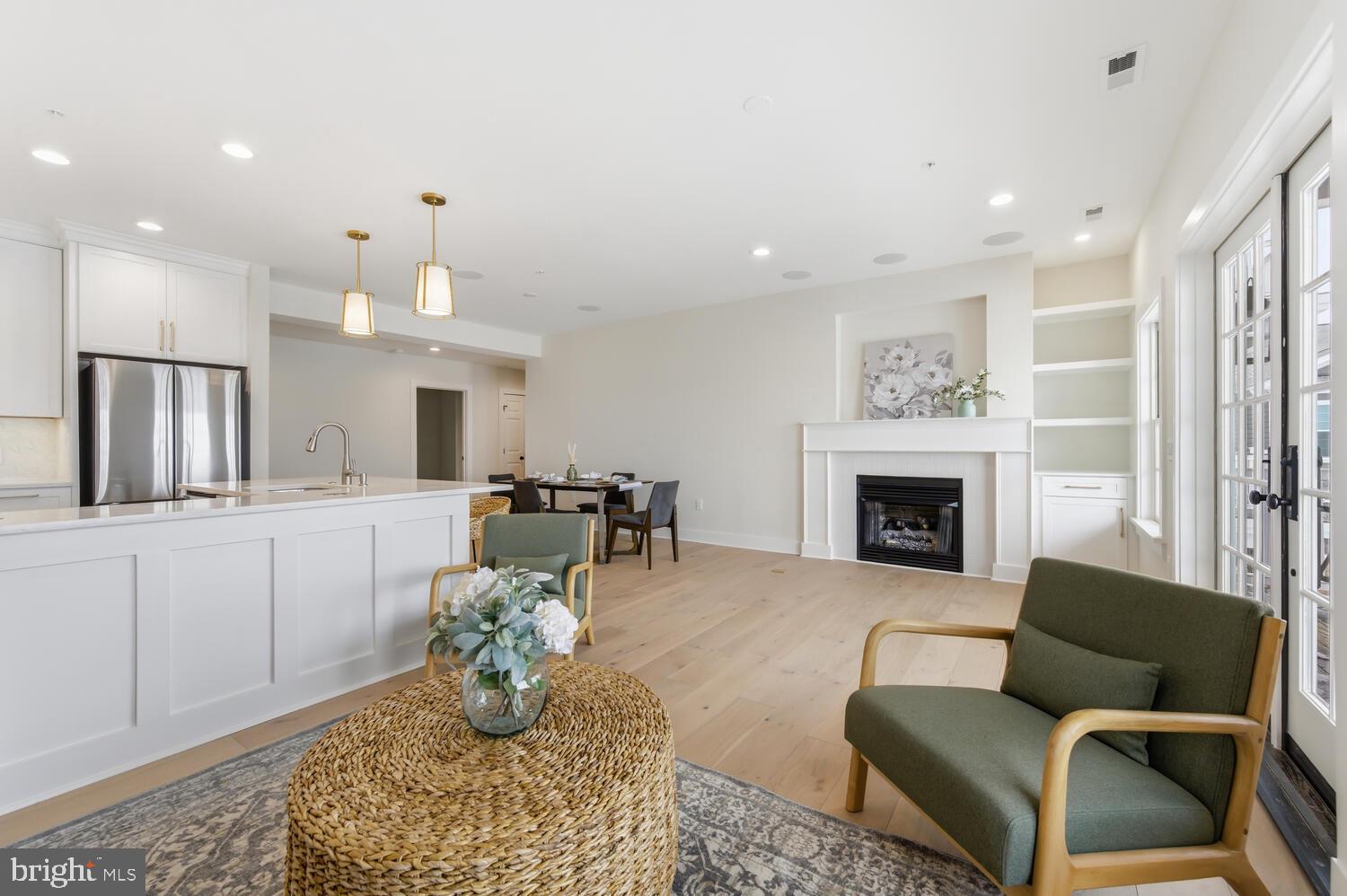 118 LITTLE HARBOR WAY 202