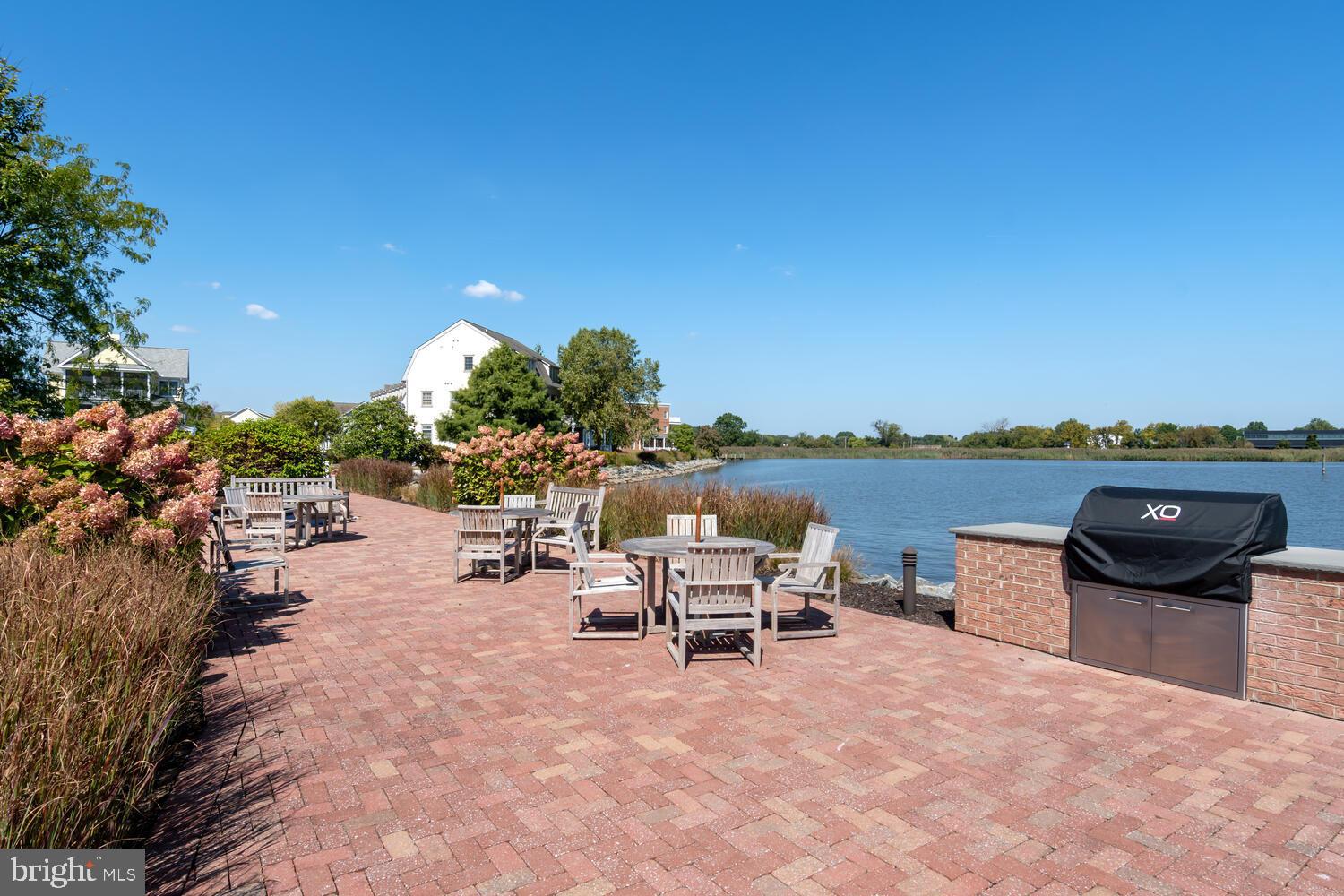 118 LITTLE HARBOR WAY 202