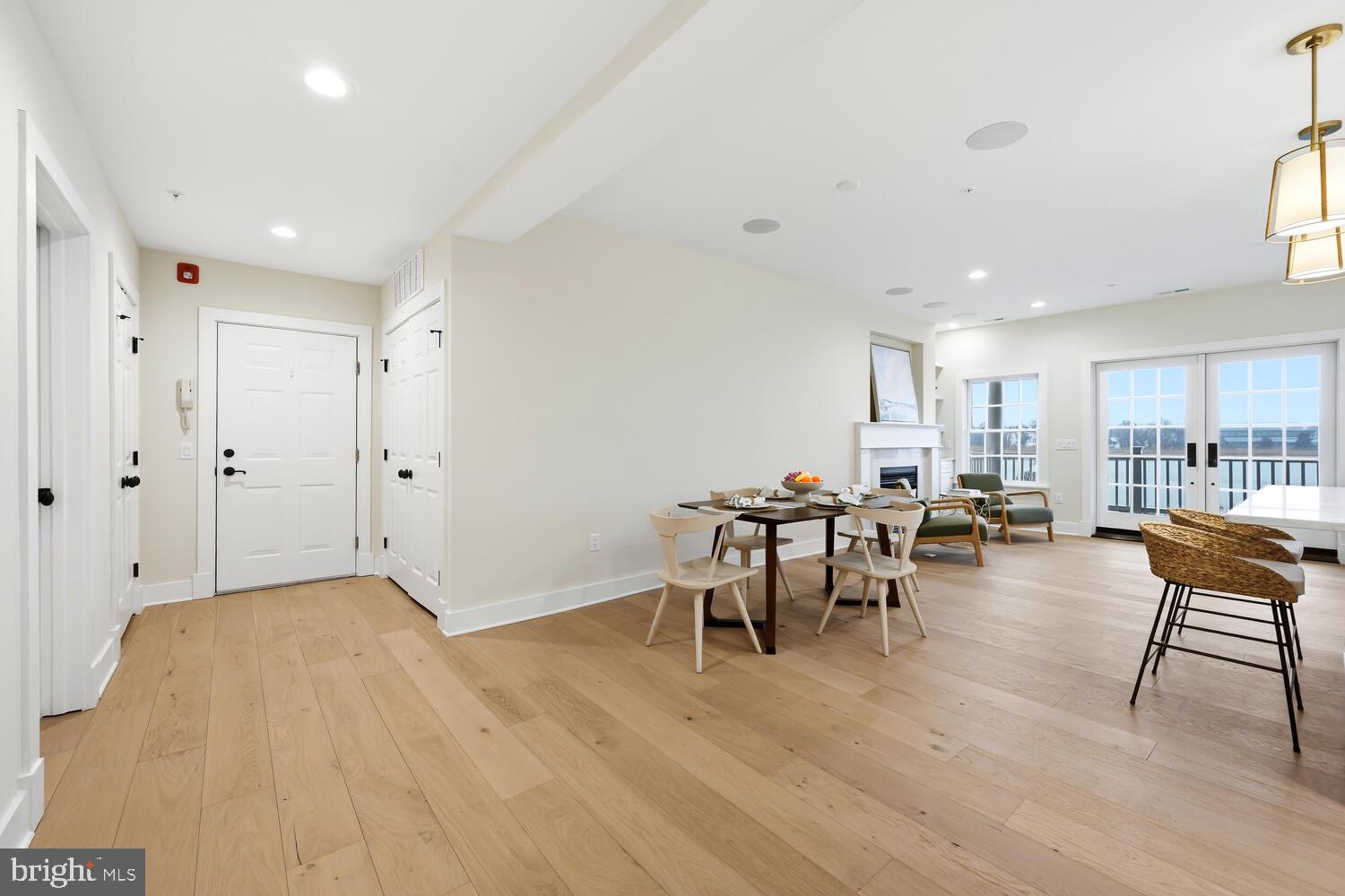 118 LITTLE HARBOR WAY 202